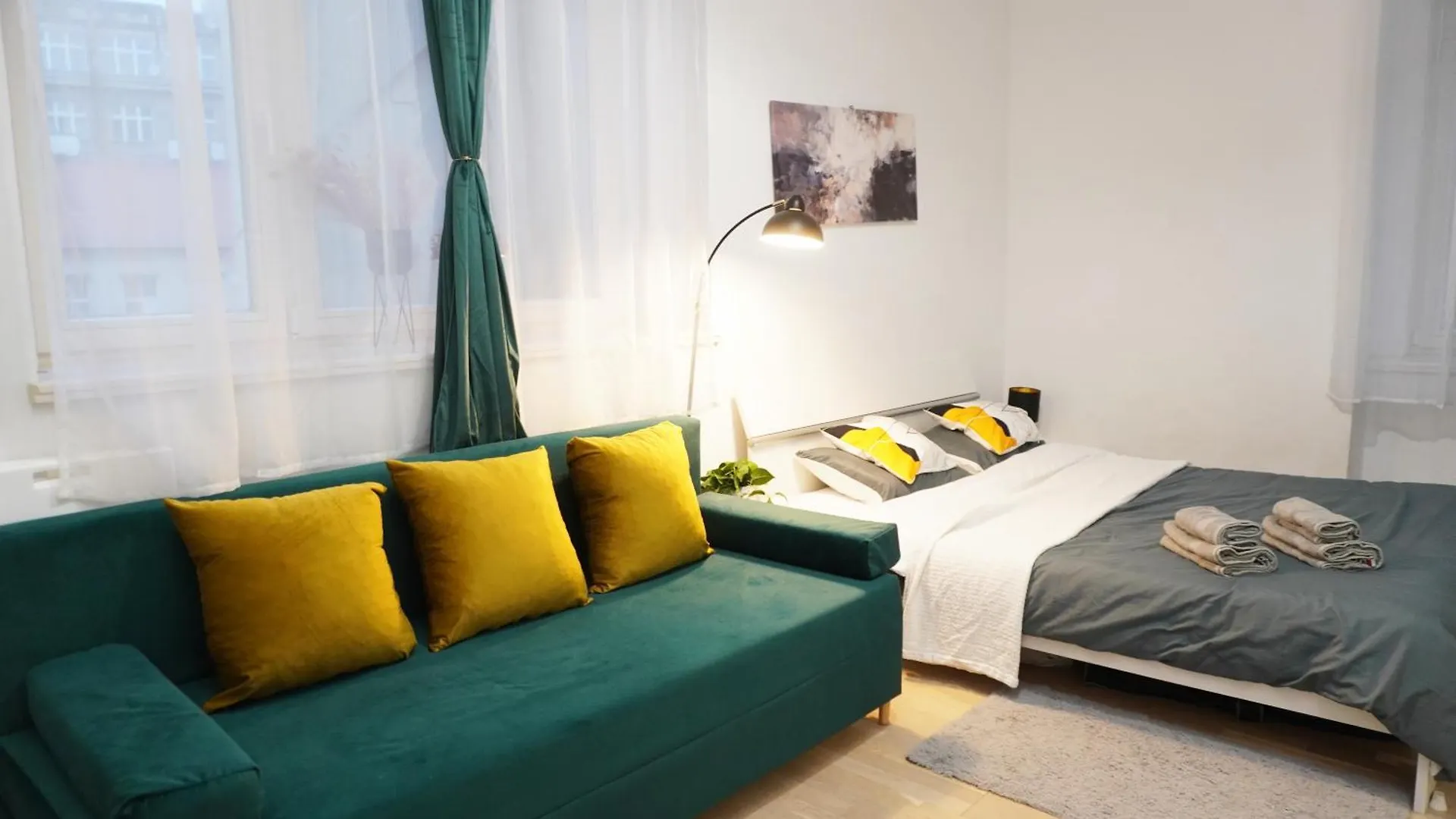 Quiet Cozy Apartment In The Center Praga